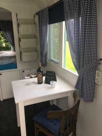 Shepherds Hut Oostvoorne Exteriér fotografie